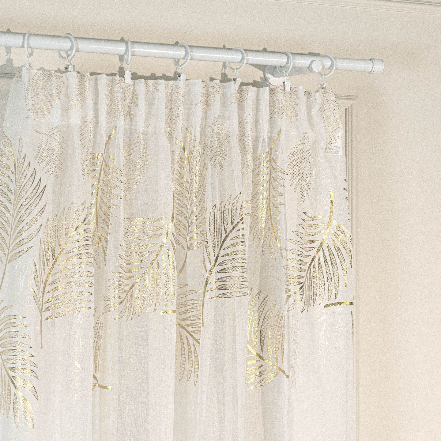 MARIETTA · firanka gotowa na taśmie · 140x250 · offwhite ze złotym-szampańskim · etamina