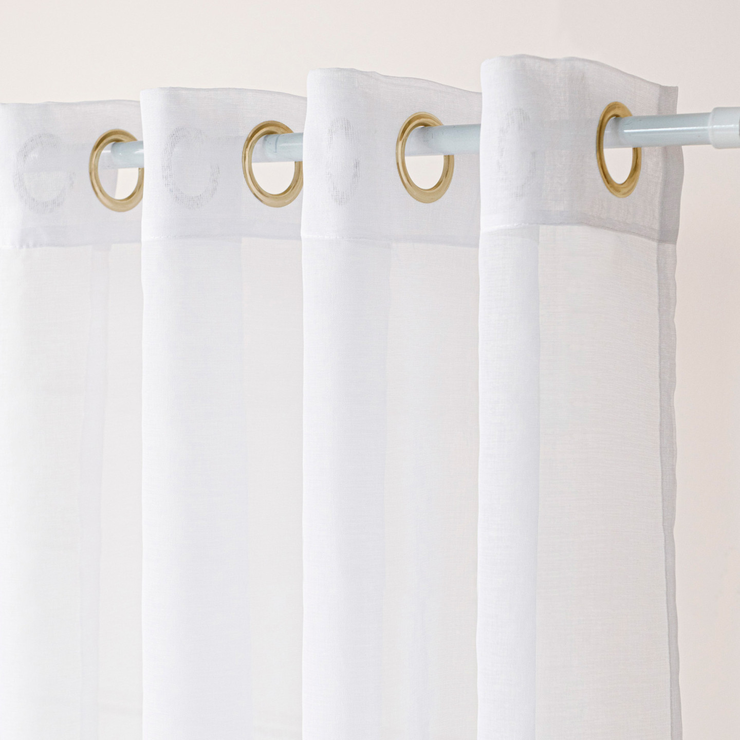 MARIETTA · firanka gotowa na przelotkach · 140x250 · offwhite ze złotym-szampańskim